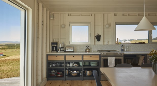 Les Rochers - Architectural house in the Magdalen Islands - Kitchen