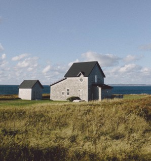 Aux Îles, les maisons sont grandes