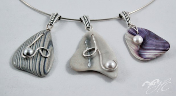 "Rising sun" pendants - Polished seashells and swarovski pearl