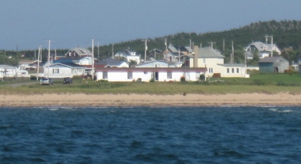 Les Îles des Vents vue de la mer