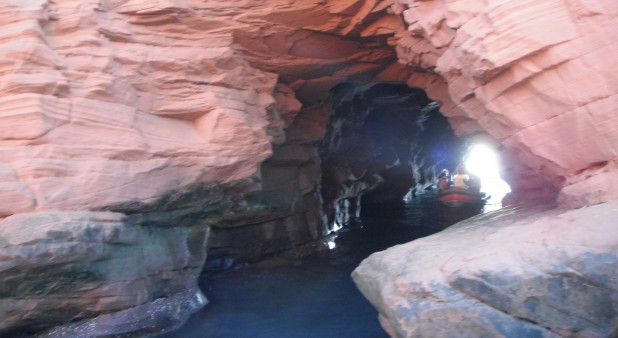 Grottes et Falaises