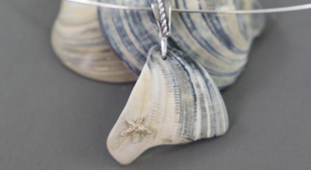 Seashell jewelery