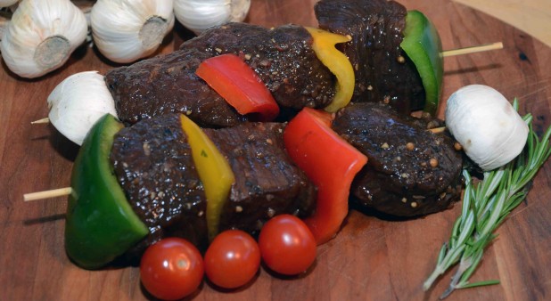 Brochettes de boeuf marinées