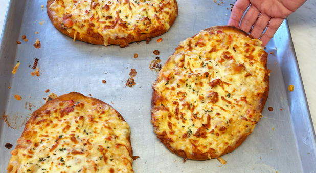PIZZA ET SOUS-MARIN