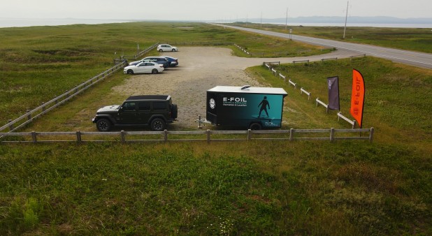 E-FOIL trailer at Martinique beach - Plein Vent les îles