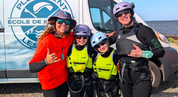 Initiation au kitesurf parent enfant - Plein Vent les îles