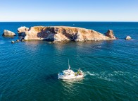 Fishing boat at l'Île aux Goélands